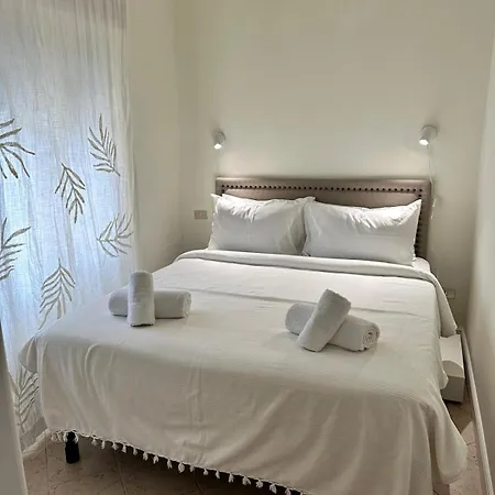 Апартаменты La Casa Sul Mare -viareggio- Sea View Виареджо