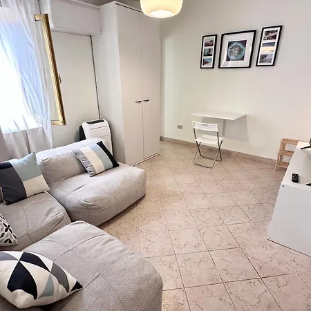 La Casa Sul Mare -viareggio- Sea View Апартаменты *